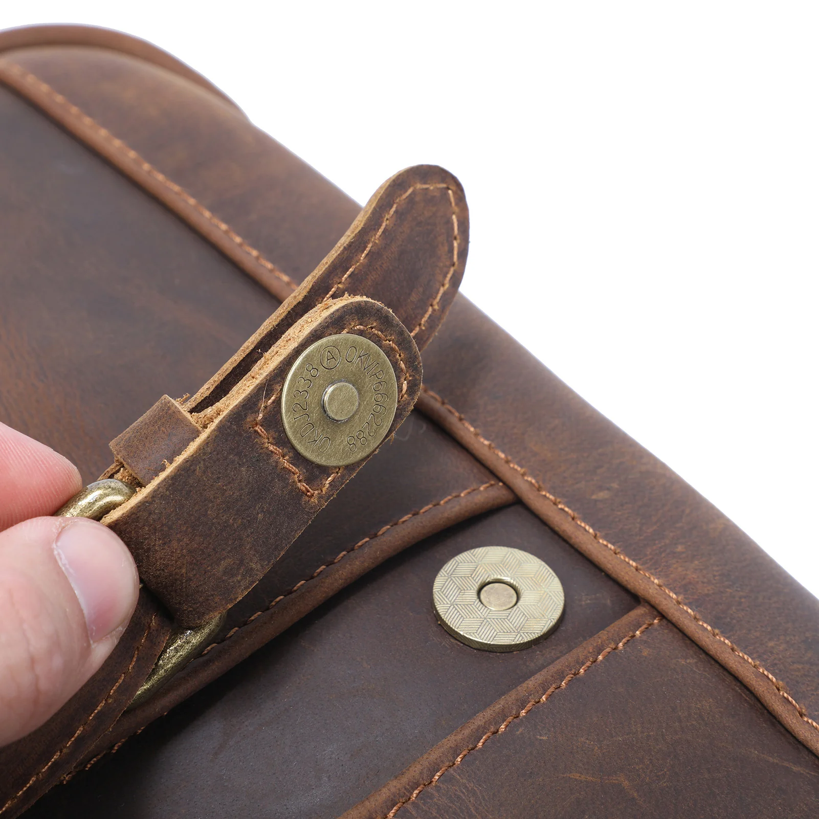 Vintage Leather Messenger Bag | ERIKA - Image 20